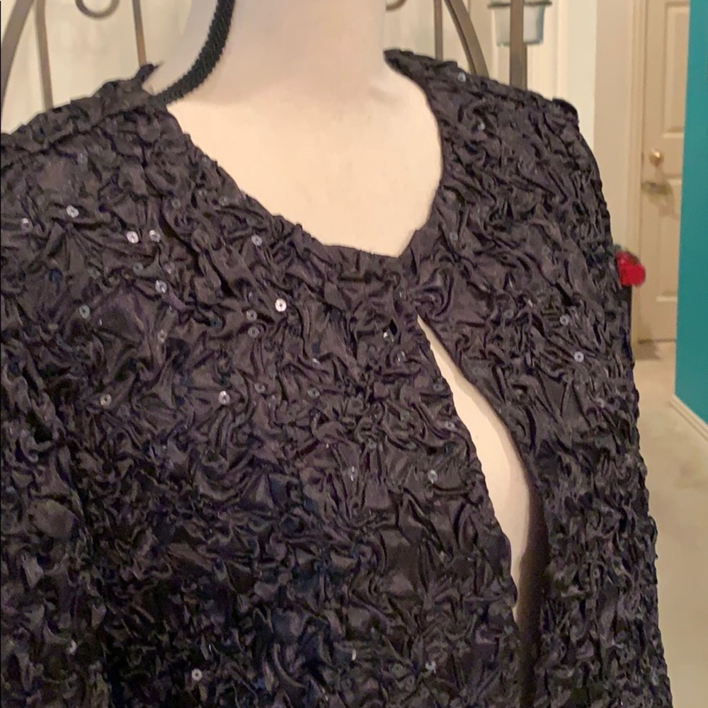 Black Satiny Jacket With Sequins - image 4